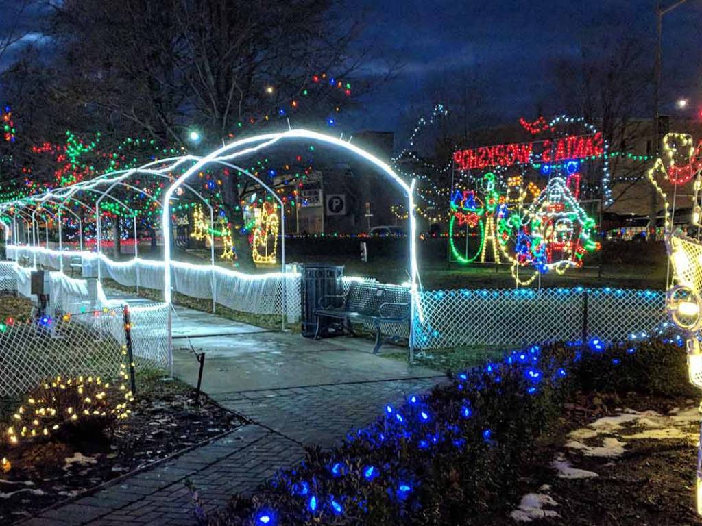 INQUINTE.CA Christmas display at Fraser Park in Trenton vandalized