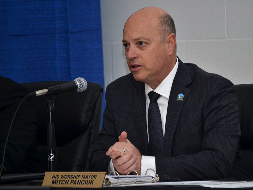 INQUINTE.CA Mayor looking for action out of housing summit