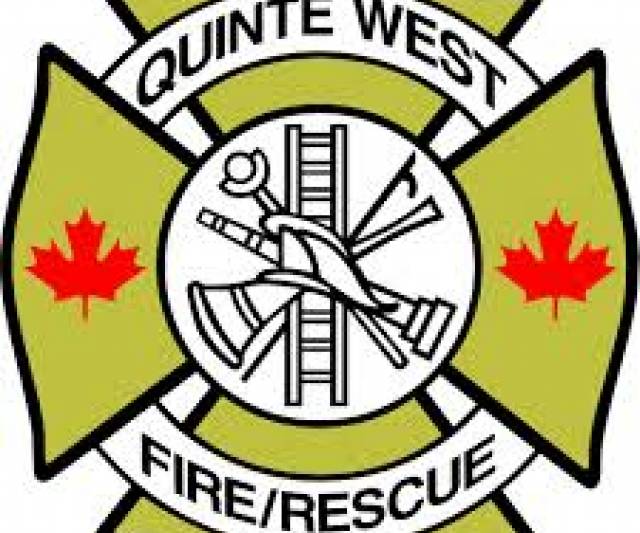INQUINTE.CA Quinte West firefighters battle grass fire along Highway 401
