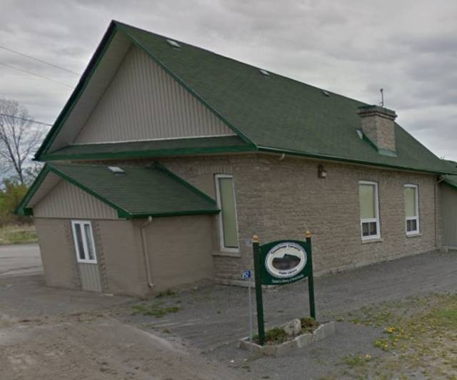 INQUINTE.CA Tyendinaga Library offering porch pickup