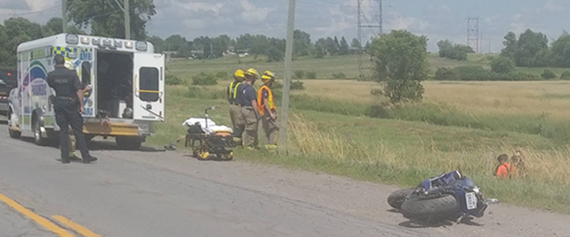 INQUINTE.CA One person hospitalized in motorcycle crash in Quinte West