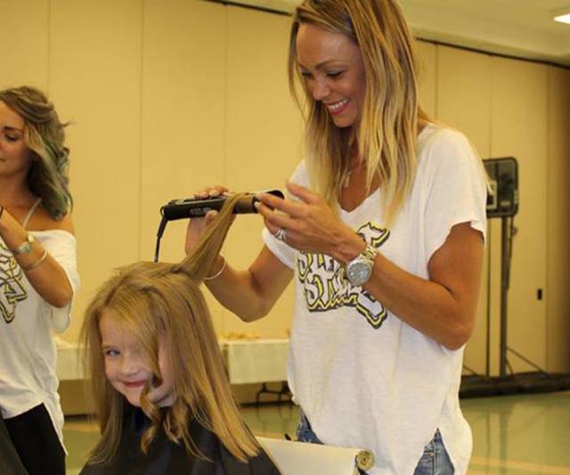 Street Stylez Offers More Than Just A Little Off The Top To Those In Need Inquinte Ca street stylez offers more than just a