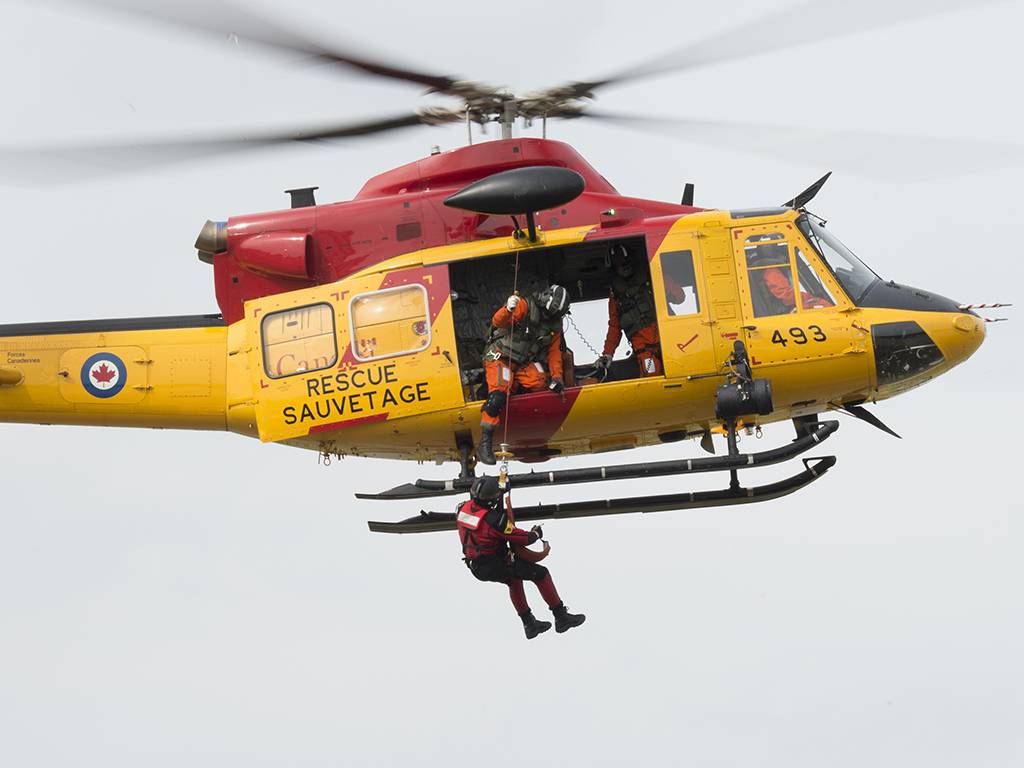 InQuinte.ca | CFB Trenton helicopter rescues two hikers in Presqu’ile ...